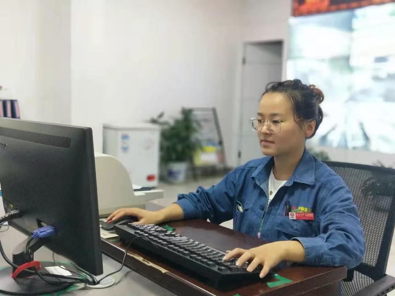 ���c̽�L���z�﹤��ġ��펽�e������